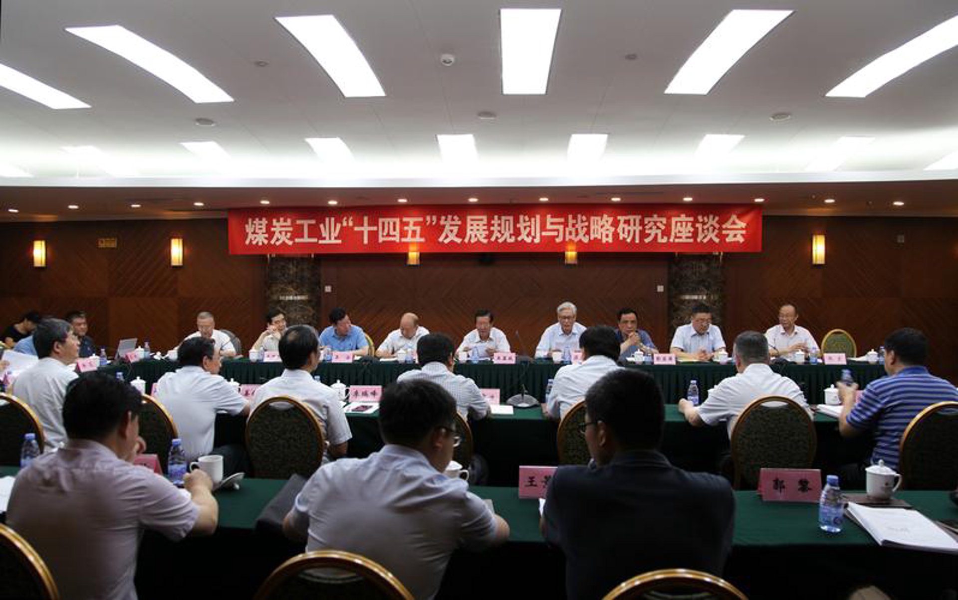 泛阔信息科技